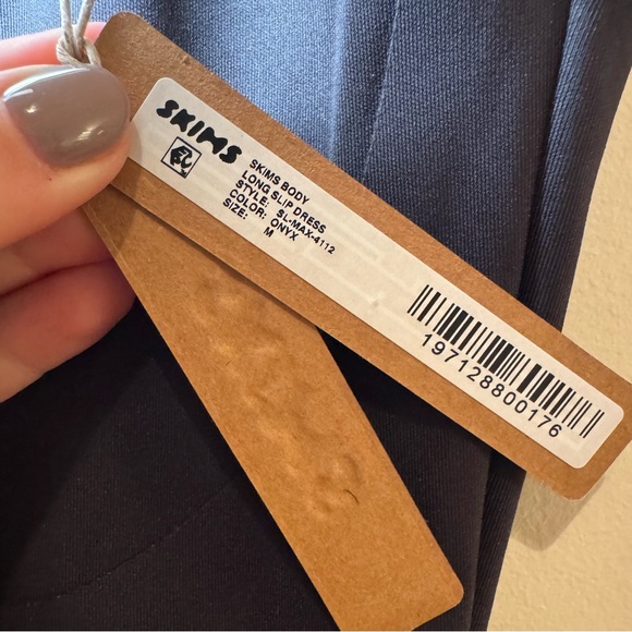 SKIMS Body Tank Long Slip Dress in Onyx | Medium - Picture 8 of 9